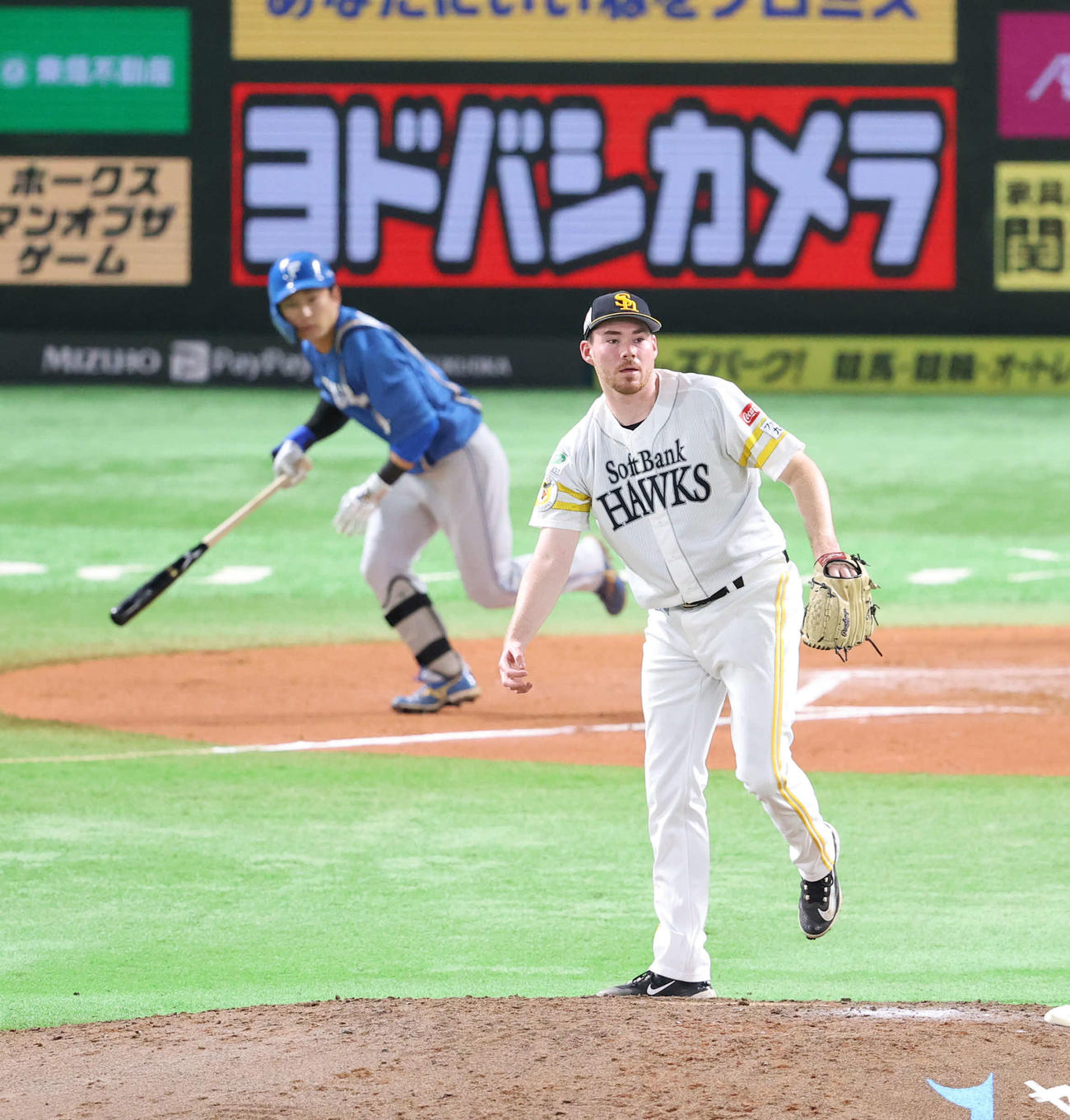 ソフトバンク対日本ハム　6回表日本ハム2死三塁、水野に中前勝ち越し適時打を浴びたスチュワート（撮影・梅根麻紀）