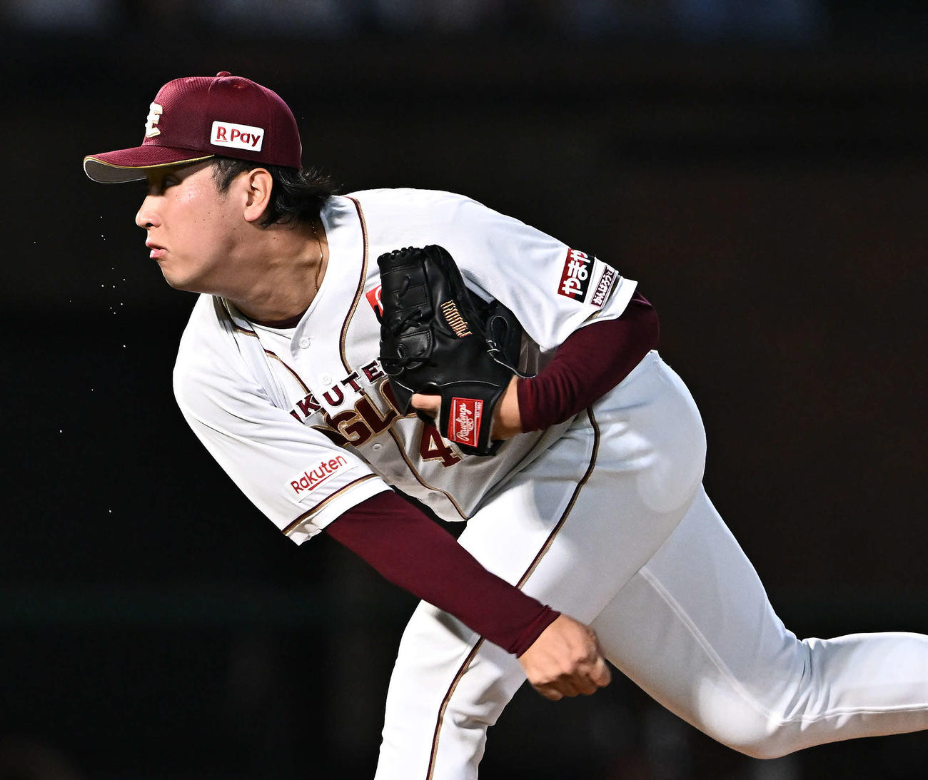 楽天対ロッテ　8回表、楽天4番手で登板する藤平（撮影・滝沢徹郎）