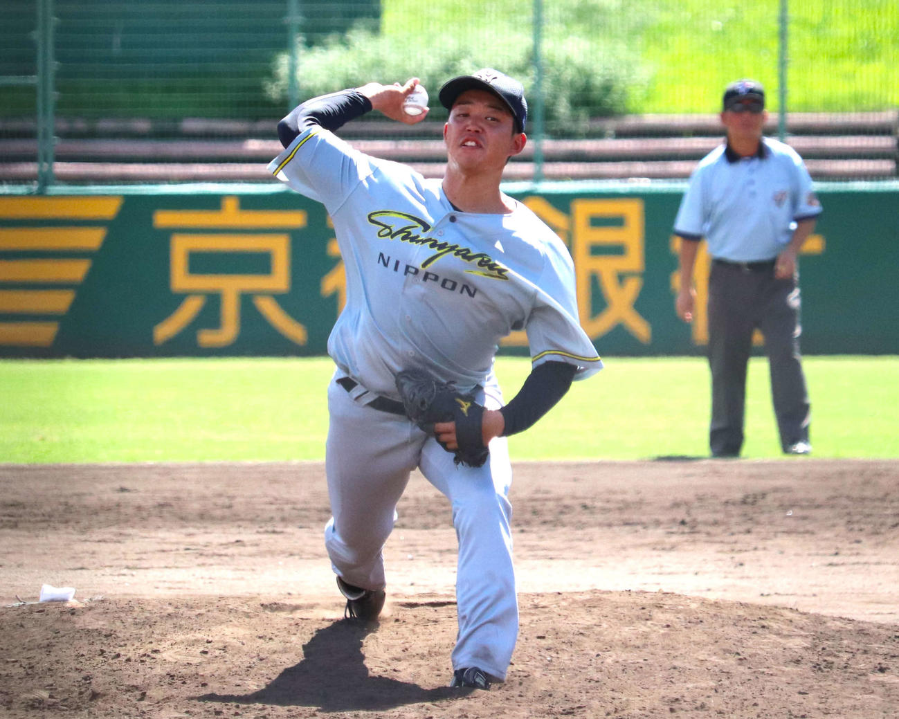 ミキハウスとの代表決定戦　1失点完投勝利を飾った、日本新薬の遠藤（撮影・中島麗）