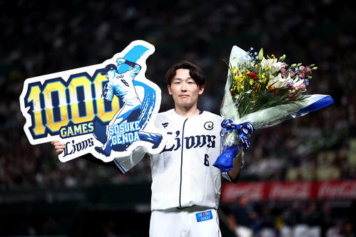 動画】西武源田壮亮、通算1000試合出場達成 場内、チームメートから