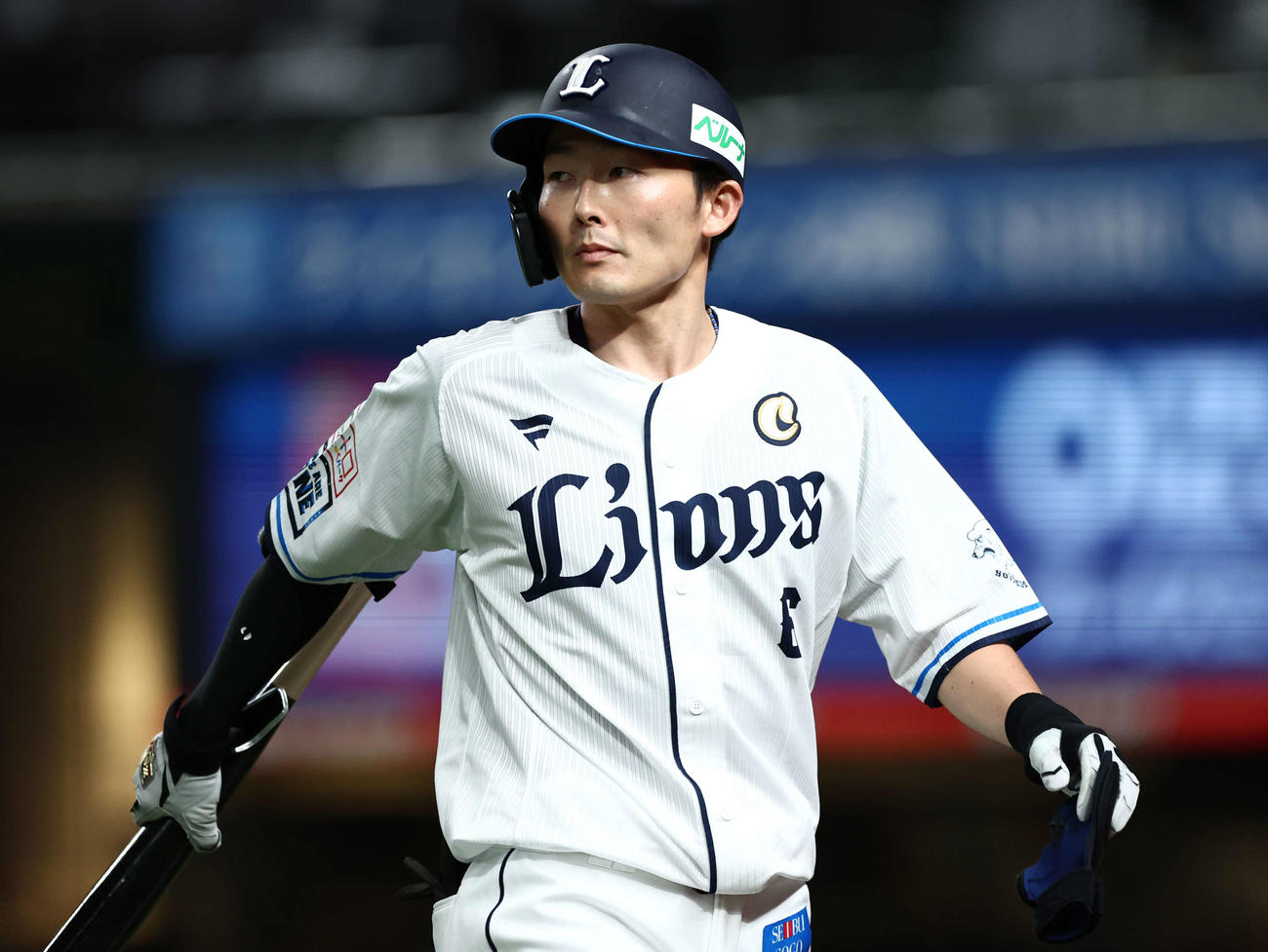西武対オリックス　5回裏西武1死一塁、空振り三振に倒れる源田（撮影・河田真司）