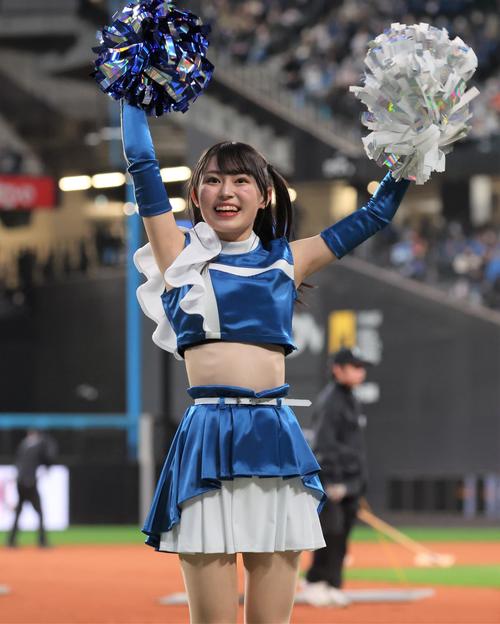 踊るファイターズガール橋本莉々花