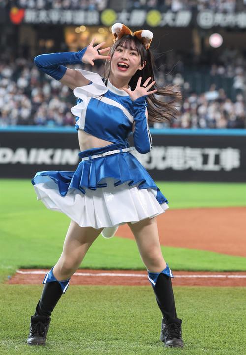 踊るファイターズガール橋本莉々花