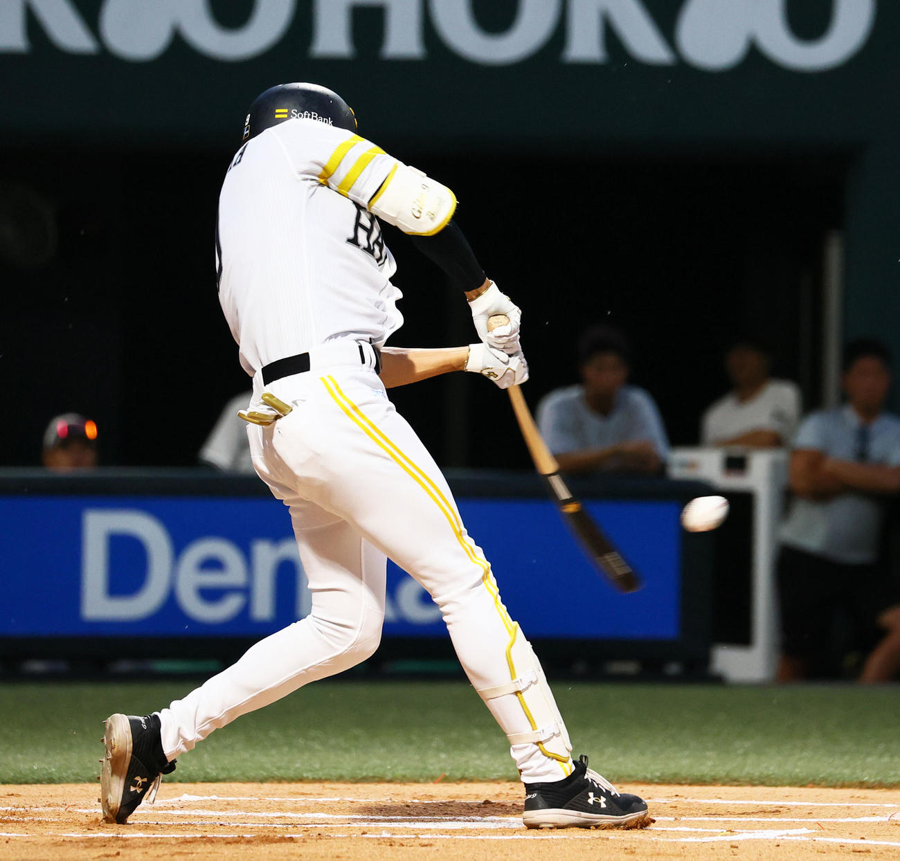 ソフトバンク対くふうハヤテ　1回裏ソフトバンク1死、柳田は右飛に倒れる（撮影・鬼束羽瑠菜）