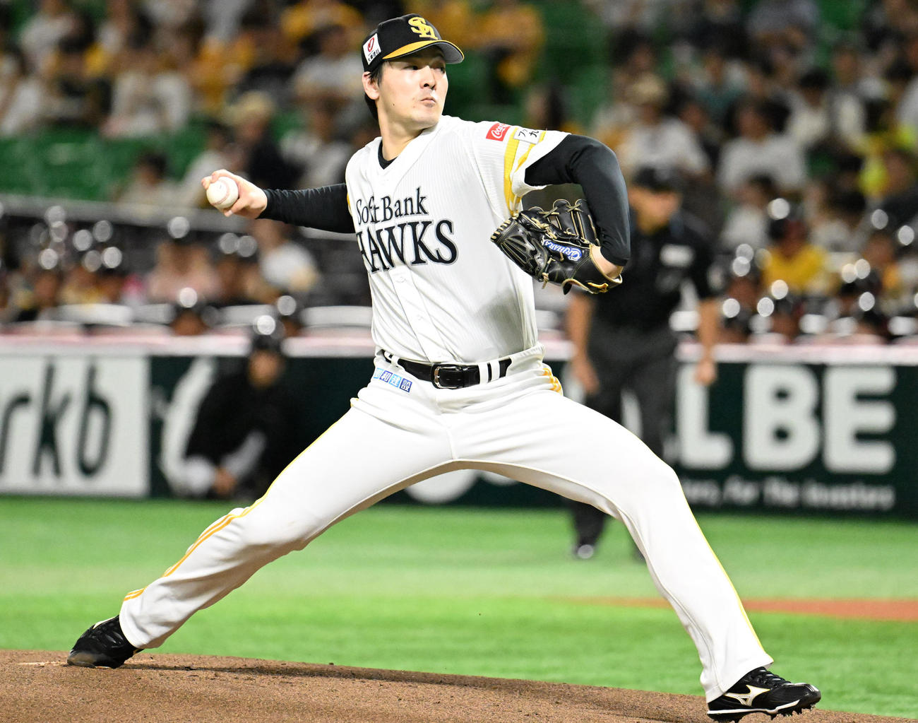 ソフトバンク対オリックス　ソフトバンク先発・有原（撮影・林敢治）