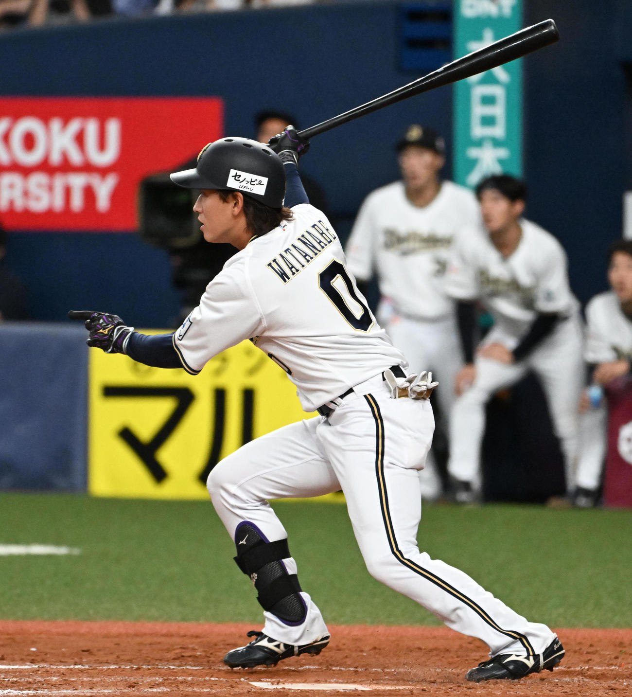オリックス対日本ハム　9回裏オリックス1死満塁、渡部はサヨナラの右適時打を放つ（撮影・石井愛子）