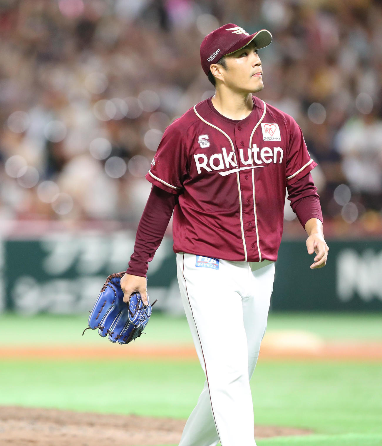 ソフトバンク対楽天　9回裏ソフトバンク2死一、二塁、柳町に左越えにサヨナラの2点適時三塁打を浴びた則本（撮影・鬼束羽瑠菜）