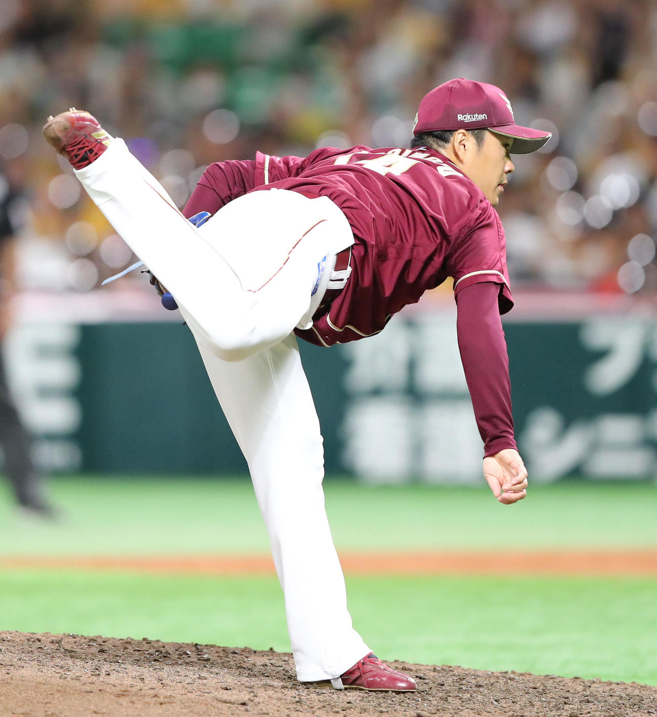 ソフトバンク対楽天　3番手で登板した則本（撮影・鬼束羽瑠菜）