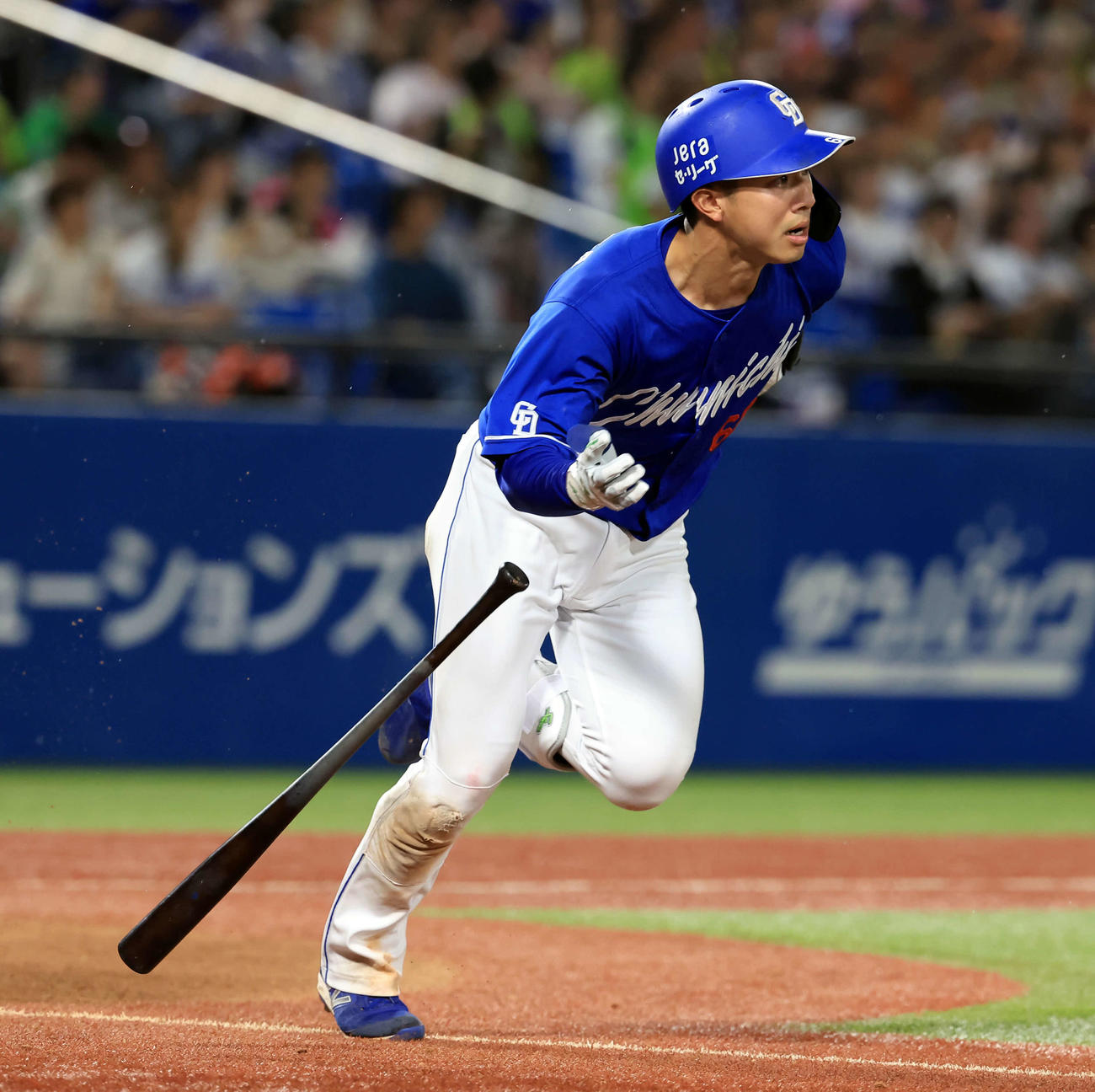 ヤクルト対中日　5回表中日無死、福永は右二塁打を放つ（撮影・浅見桂子）