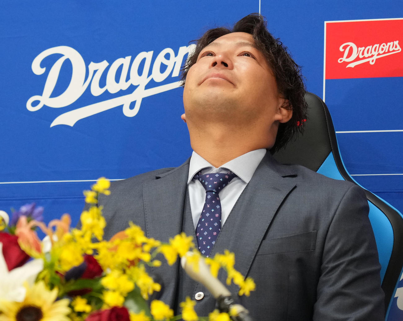 時折涙を浮かべながら会見する田島（撮影・森本幸一）