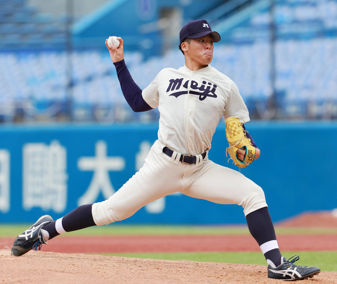 東大対明大　明大2番手の松本直（撮影・野上伸悟）