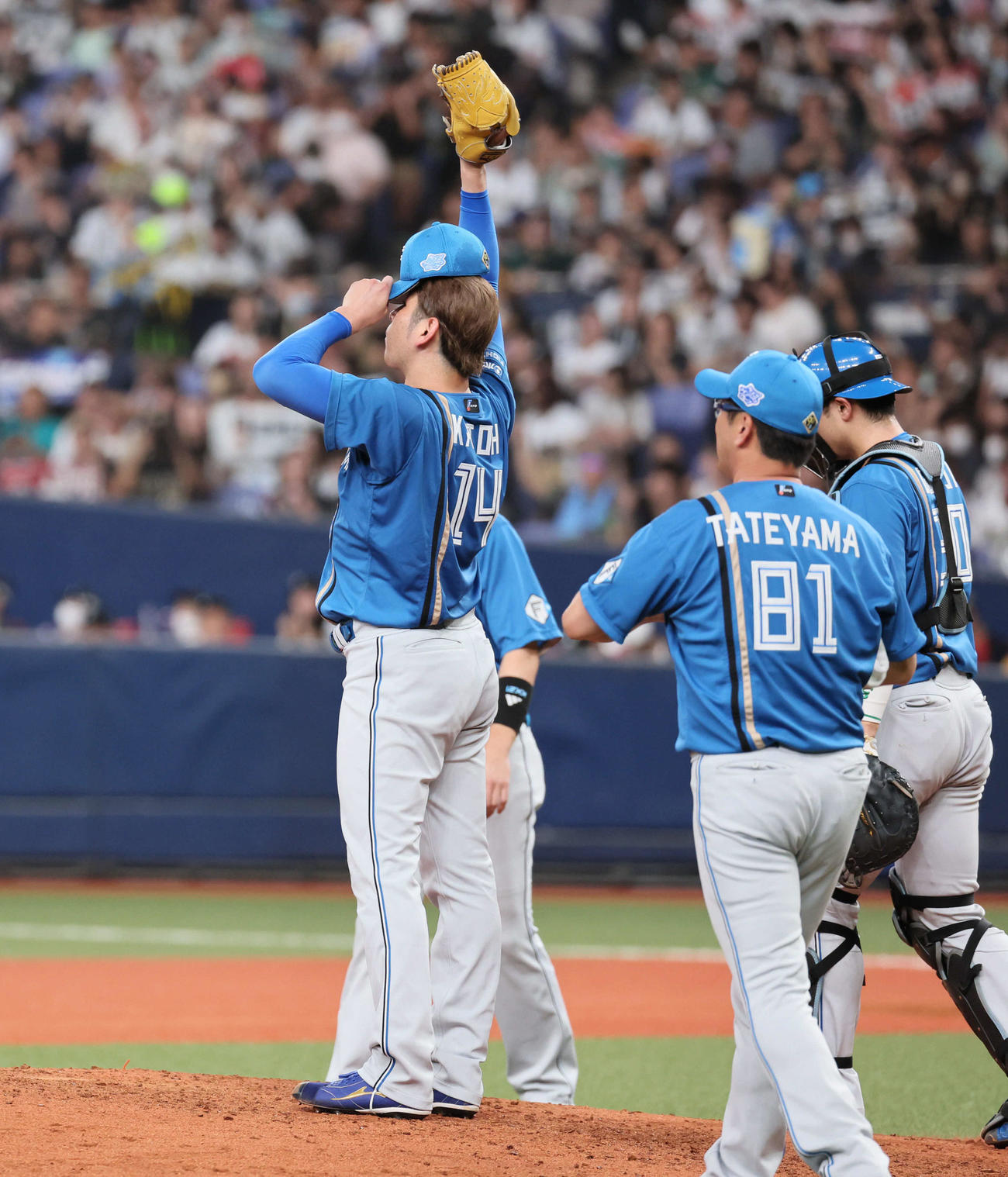オリックス対日本ハム　7回裏オリックス2死二塁、加藤貴は西川に左前同点適時打を浴びる（撮影・宮崎幸一）