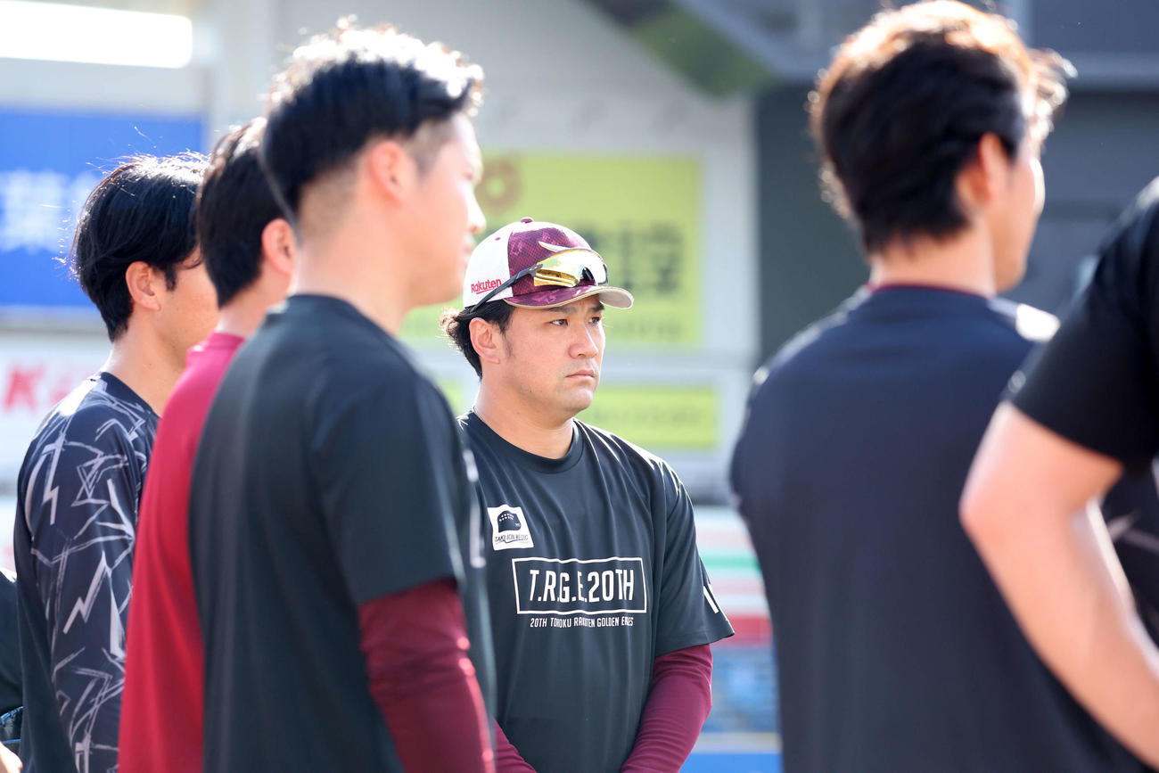 ロッテ対楽天　1軍合流した楽天田中将（撮影・鈴木正人）