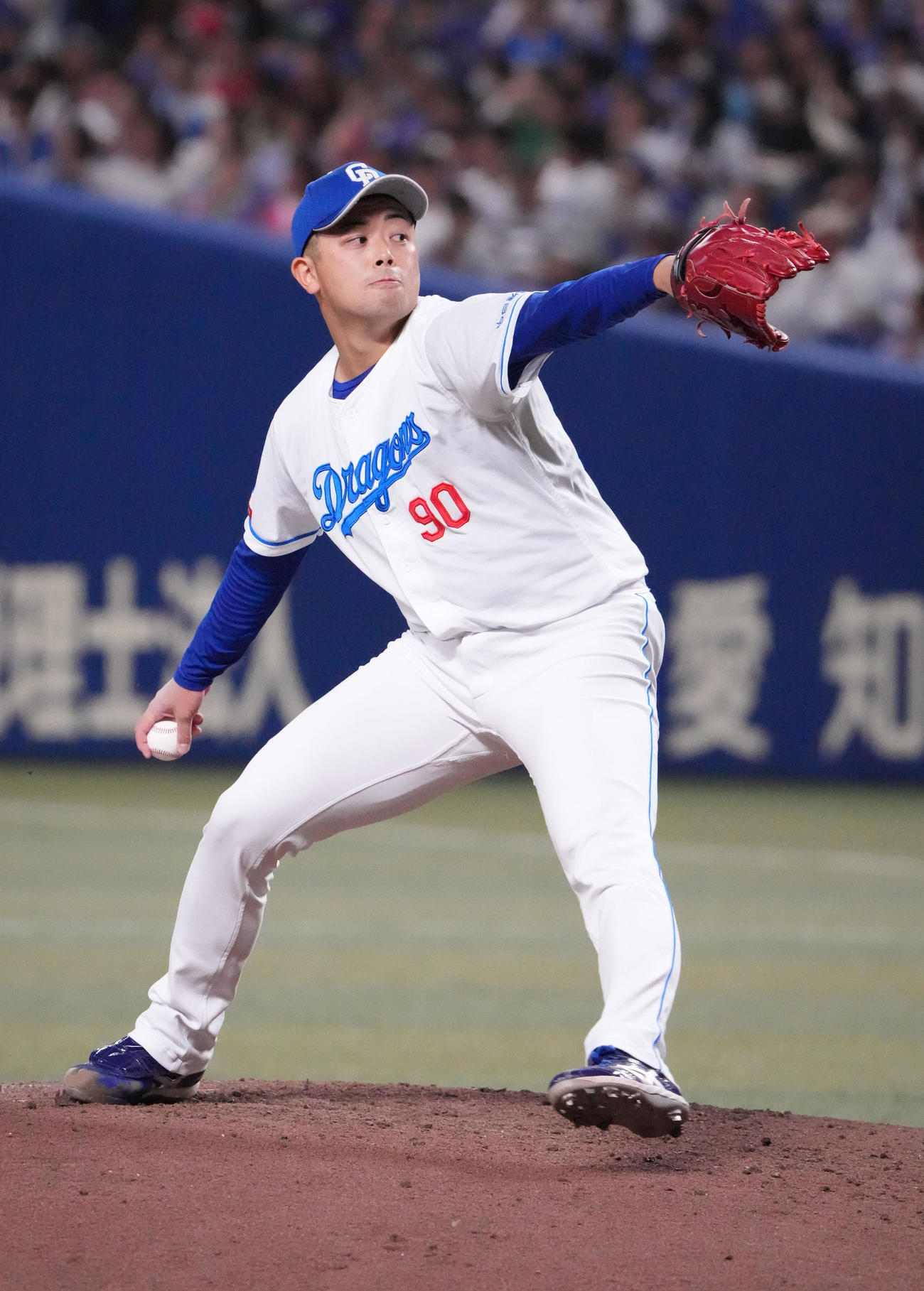 中日対広島　8回表、中日2番手で登板する松山（撮影・森本幸一）