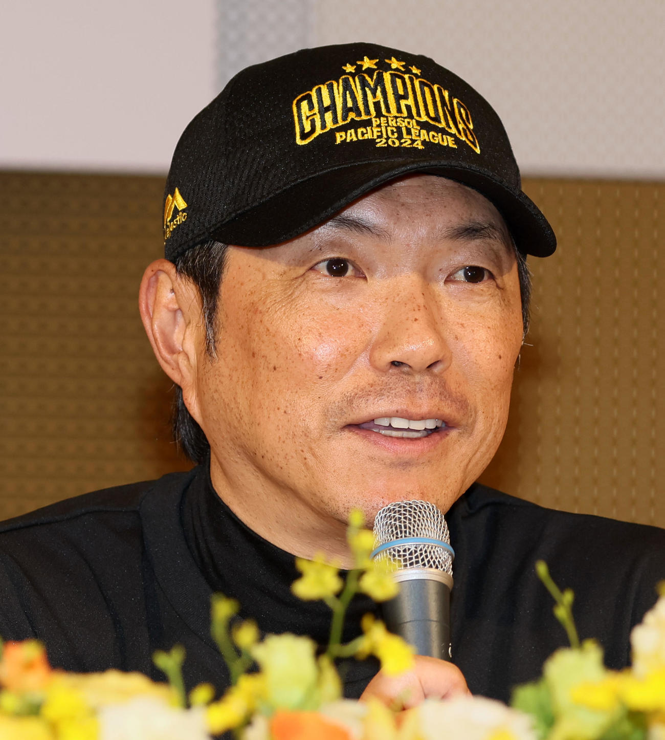 会見に臨むソフトバンク小久保監督（撮影・加藤哉）