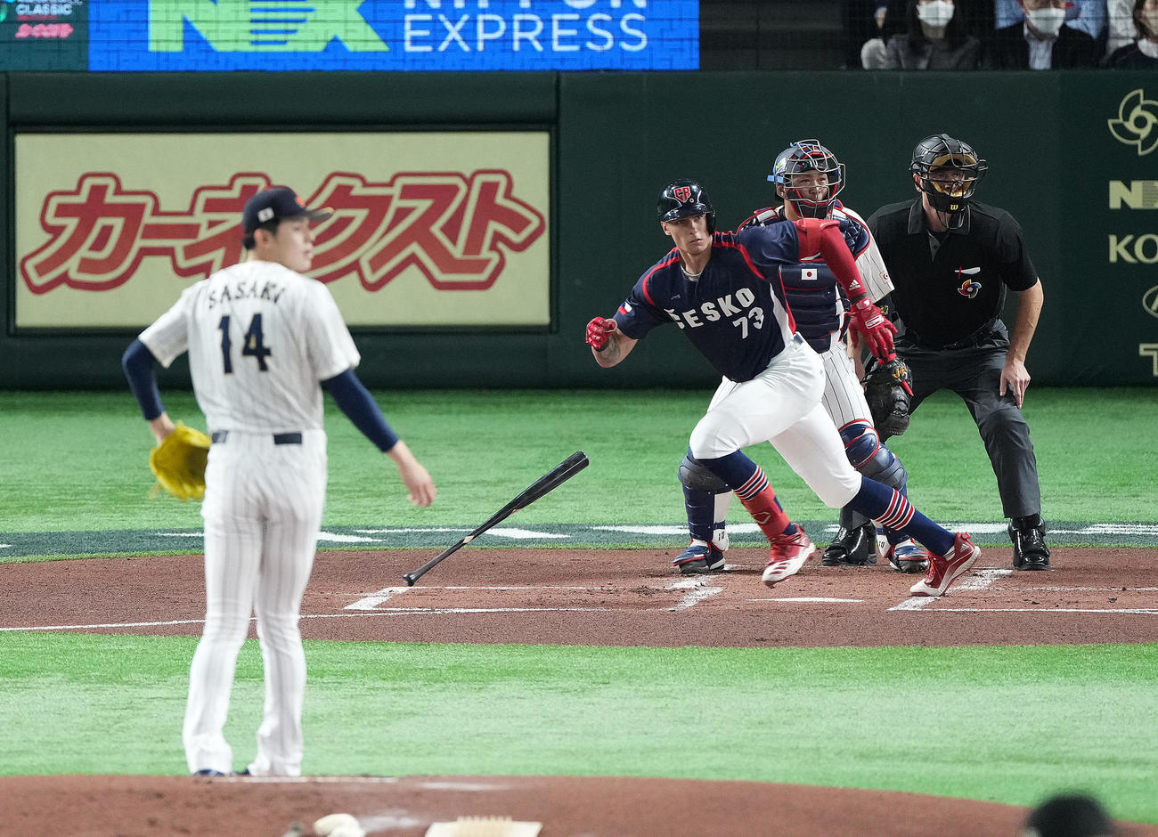 23年3月11日、WBC日本代表（侍ジャパン）1次ラウンドB組　日本対チェコ　1回表チェコ2死、先発佐々木から二塁打を放つマレク・フルプ