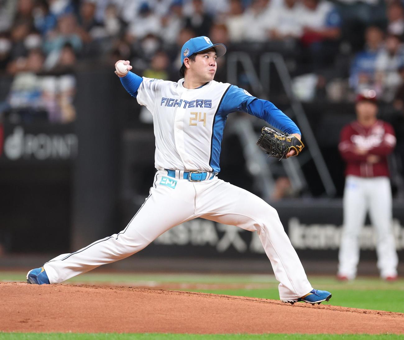 日本ハム対楽天　2番手で登板の金村（撮影・黒川智章）