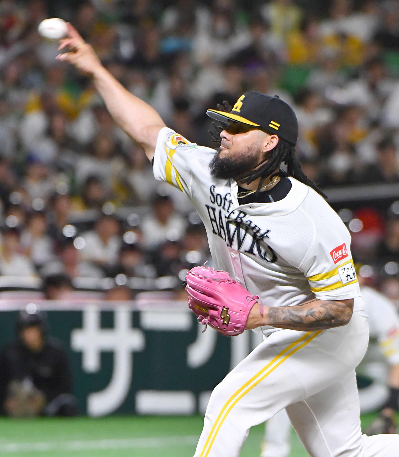 ソフトバンク対西武　9回表から登板した、ソフトバンク5番手のオスナ（撮影・岩下翔太）