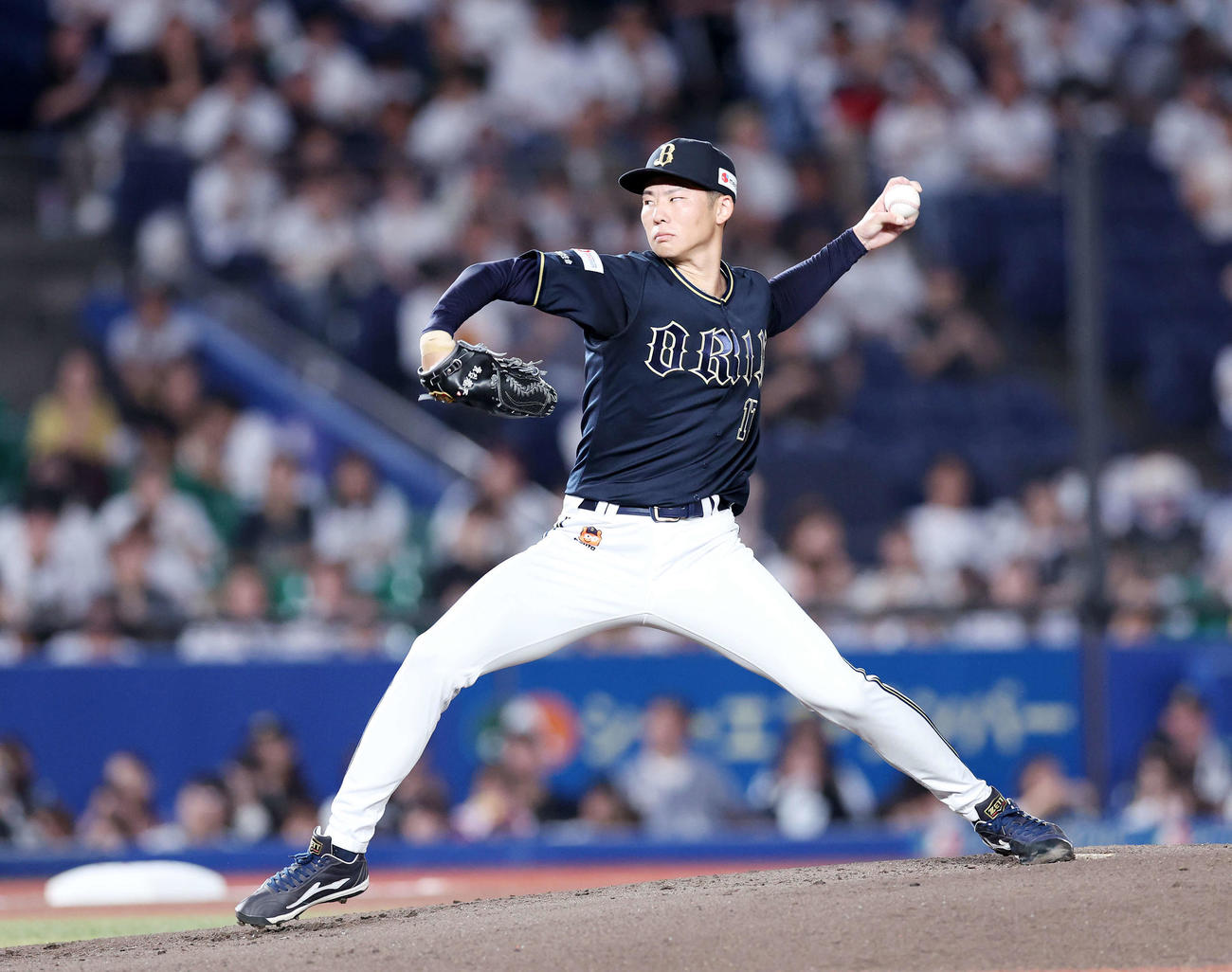 ロッテ対オリックス　力投するオリックス先発の曽谷（撮影・鈴木正人）