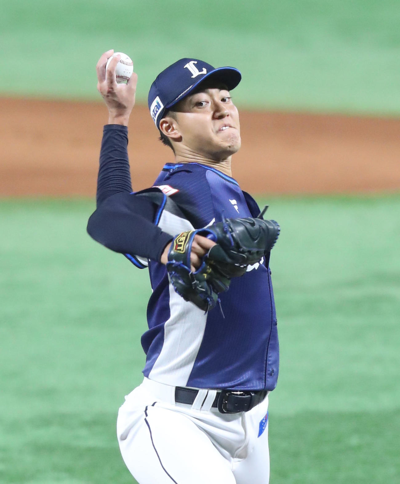 ソフトバンク対西武　力投する西武先発の菅井（撮影・鬼束羽瑠菜）