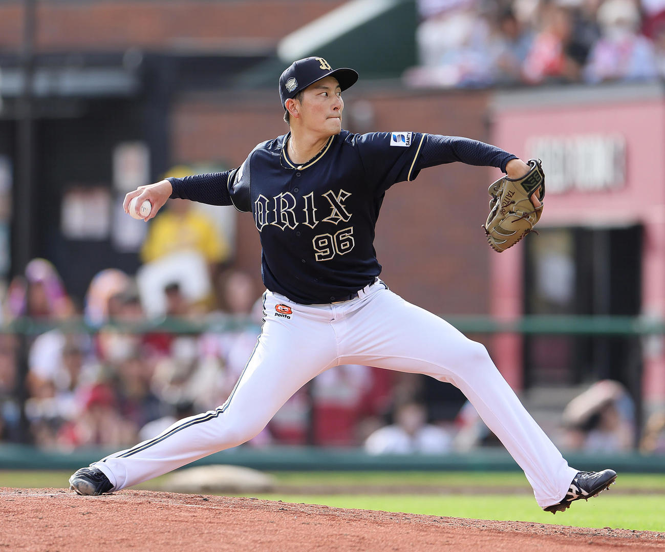 楽天対オリックス　オリックス先発の高島（撮影・足立雅史）