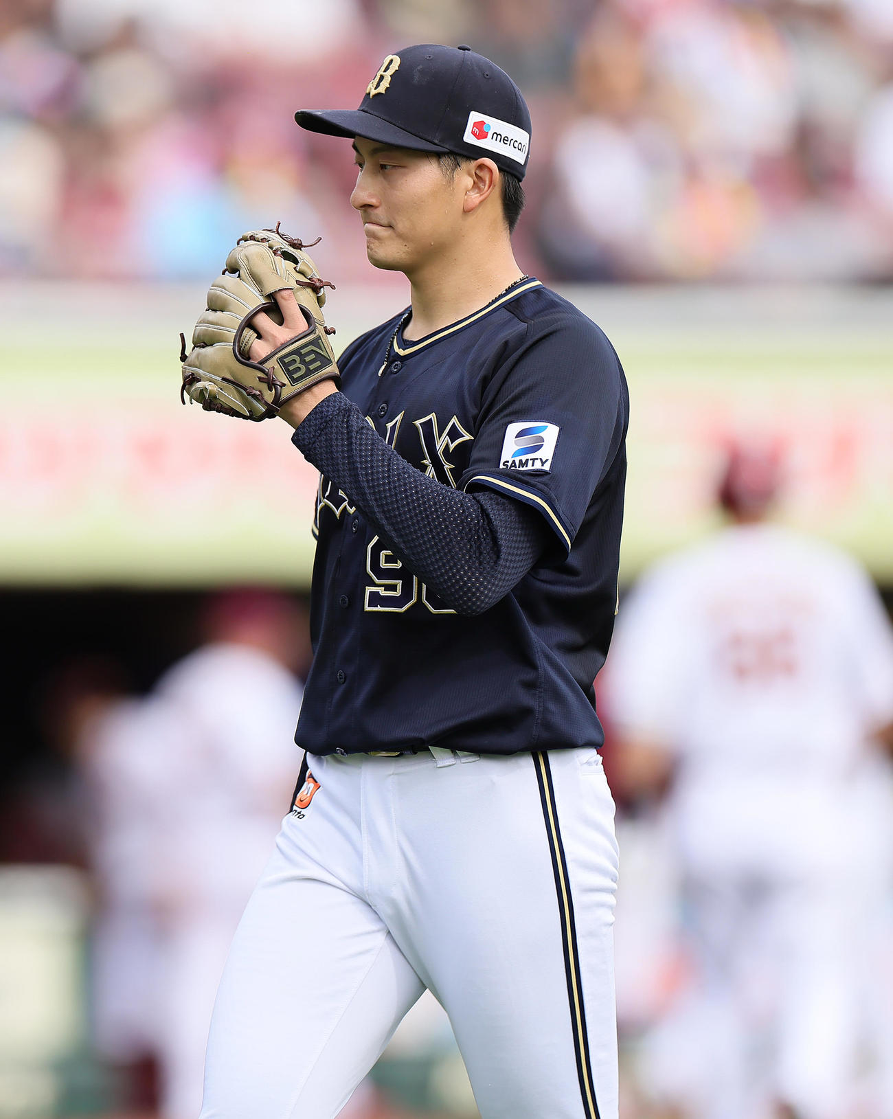 楽天対オリックス　2回裏楽天の攻撃を3者凡退に抑えた高島（撮影・足立雅史）