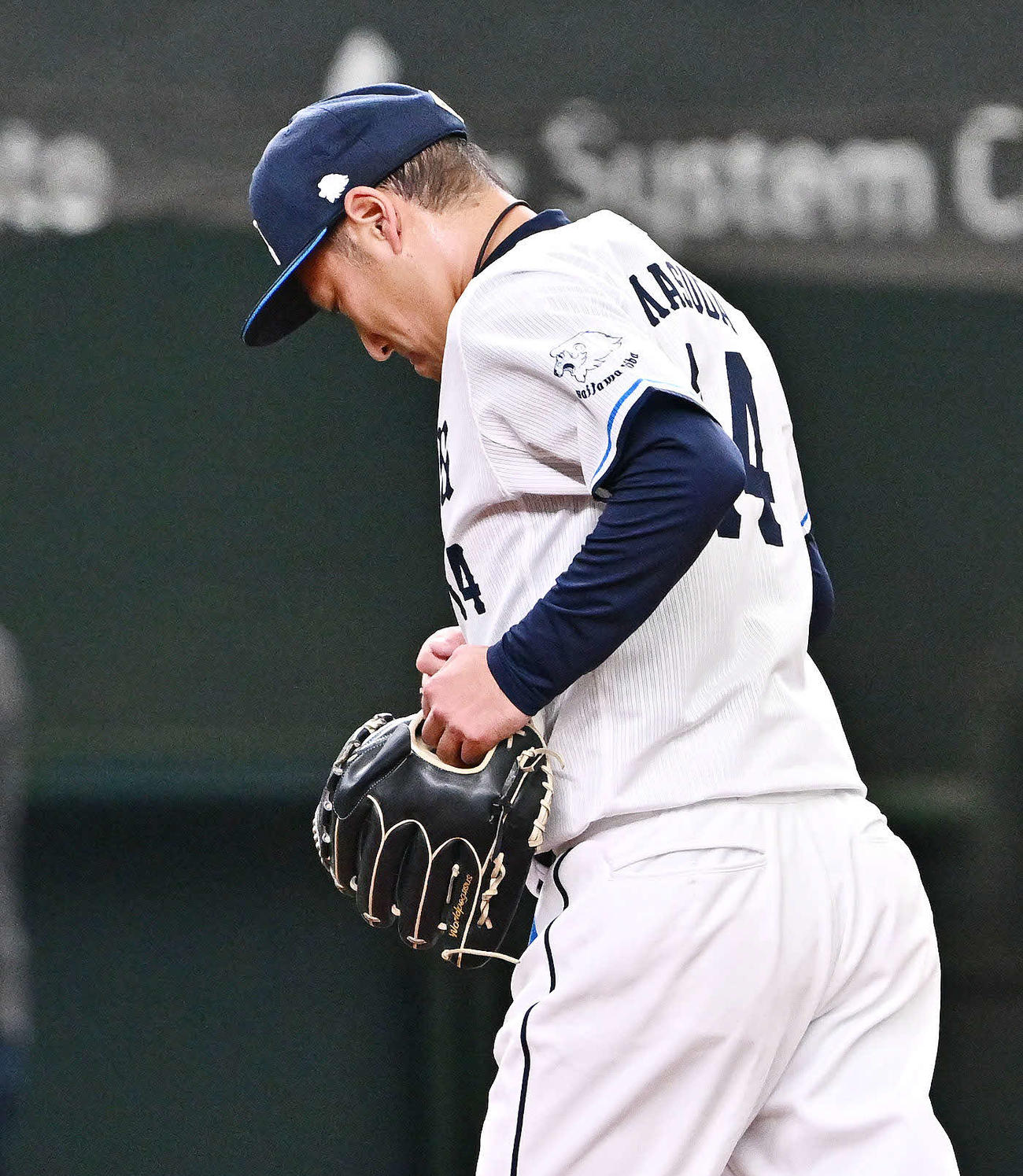 西武対ロッテ　7回表、降板する西武3番手の増田（撮影・滝沢徹郎）