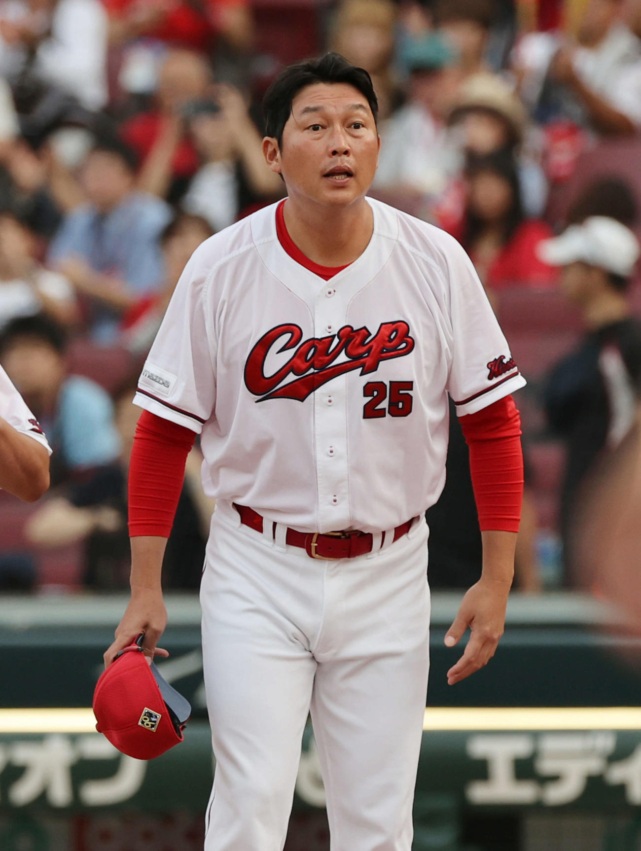 広島対中日　敗れた新井監督（撮影・加藤孝規）