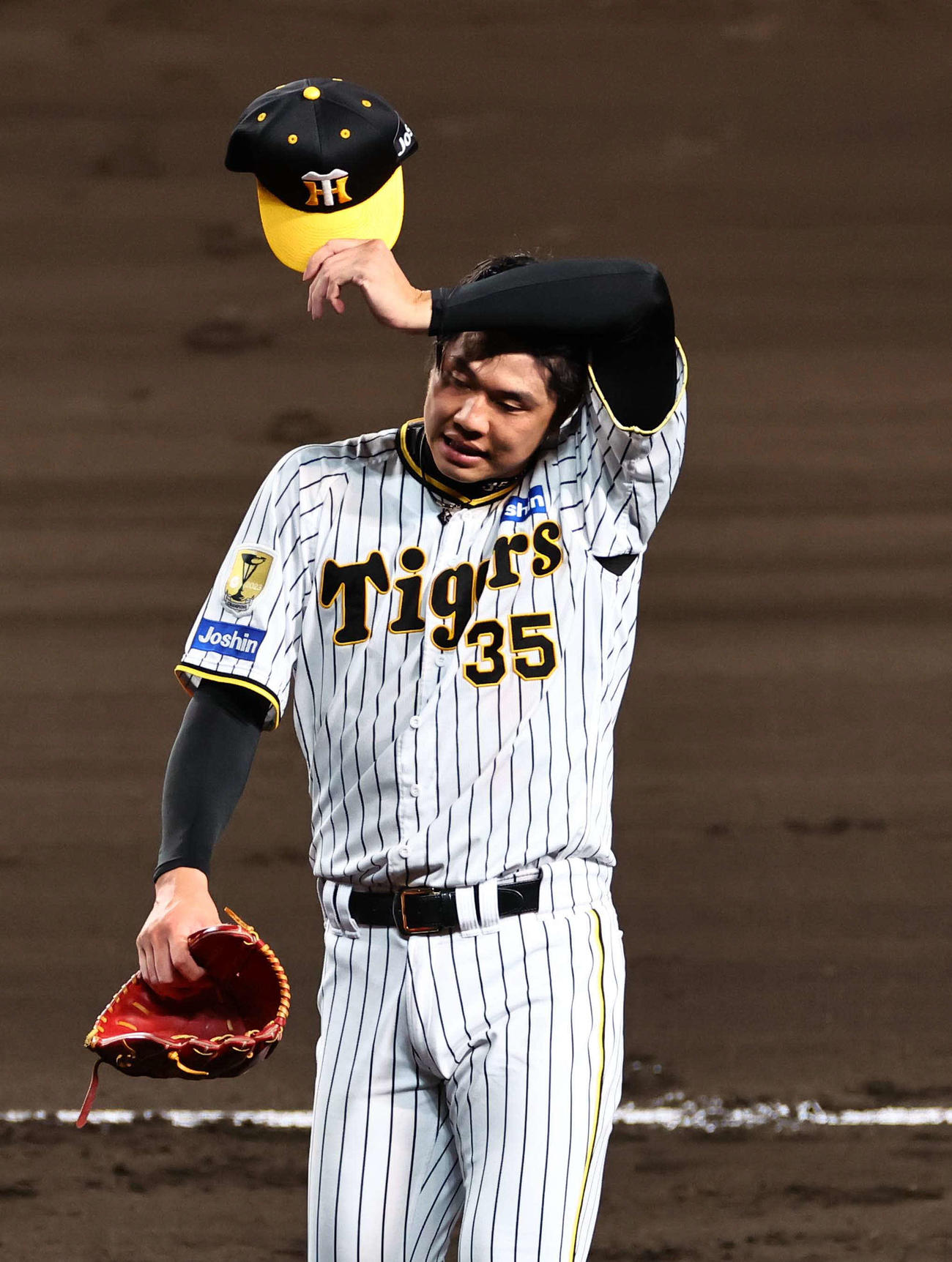阪神対DeNA 6回5失点で降板する才木（撮影・上田博志）