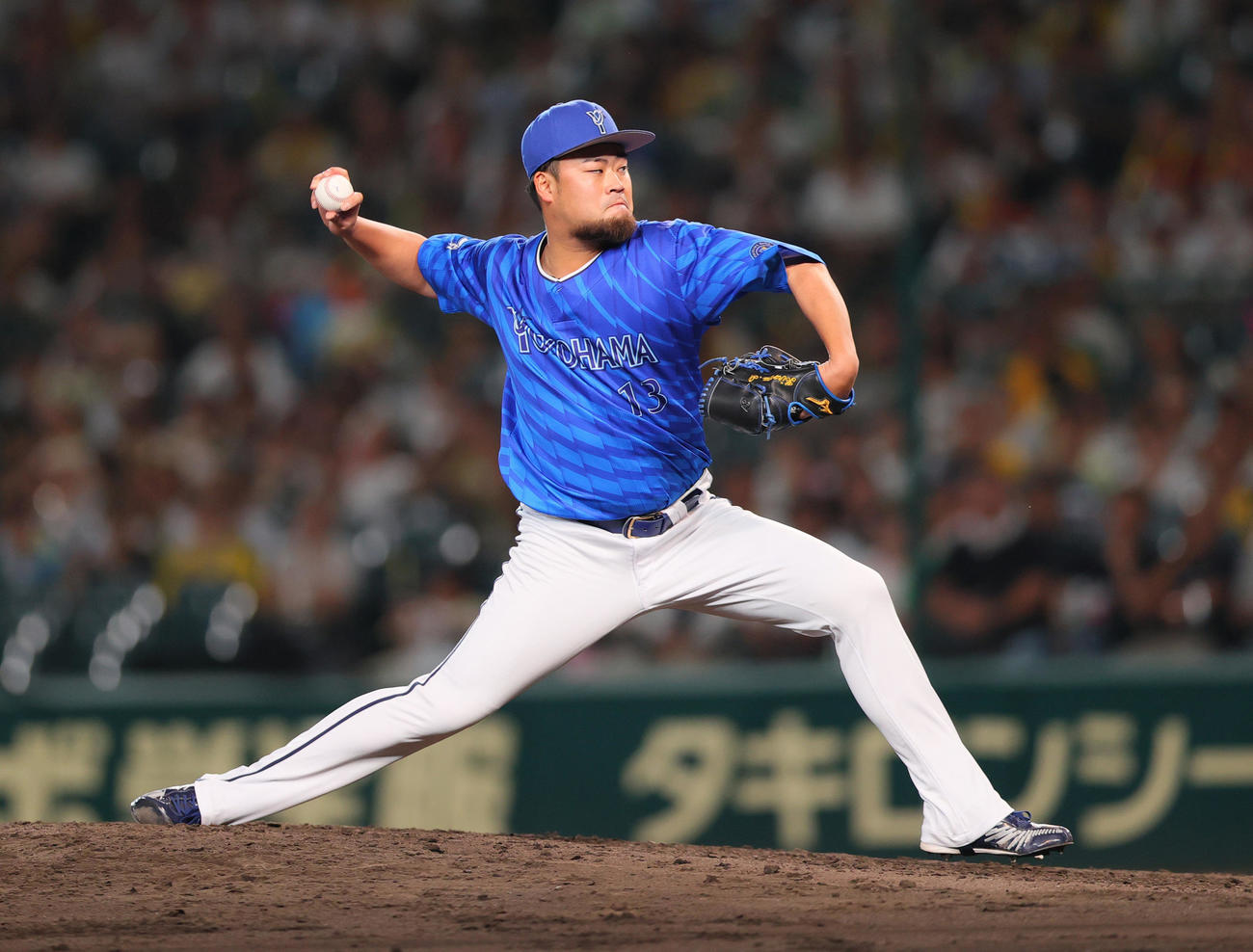 阪神対DeNA 7回裏阪神2死二塁、ディアスに代わり伊勢が登板する（撮影・上山淳一）