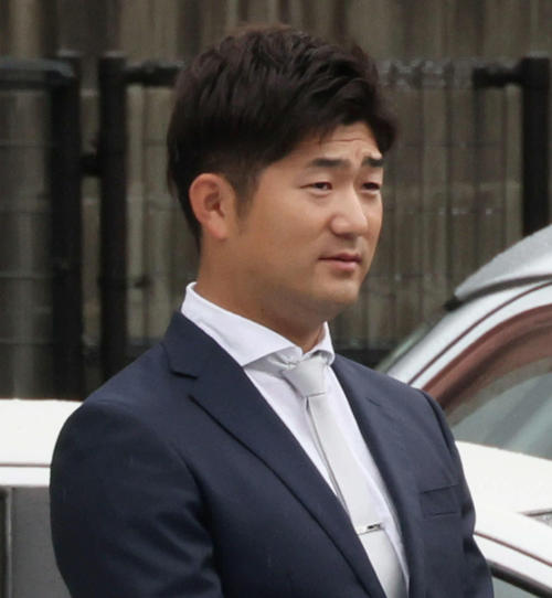 戦力外通告された広島岡田（10月8日撮影・加藤孝規）
