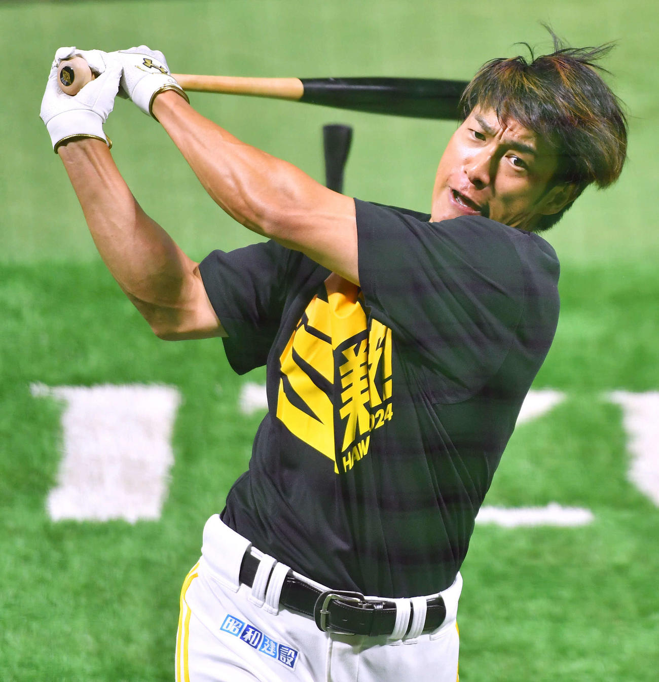 ソフトバンク対オリックス　打撃練習を行う柳田（撮影・岩下翔太）