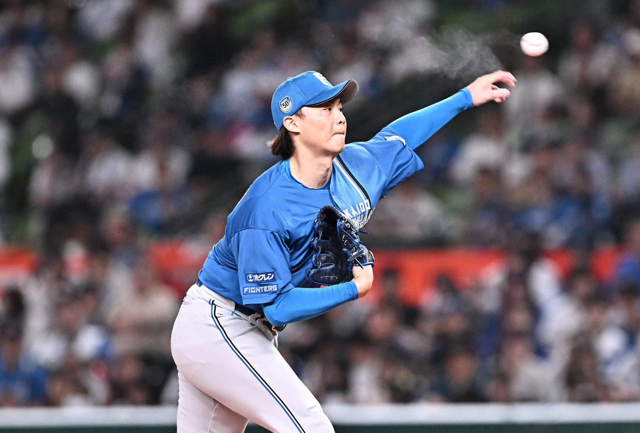 西武対日本ハム　日本ハム先発の山崎（撮影・滝沢徹郎）