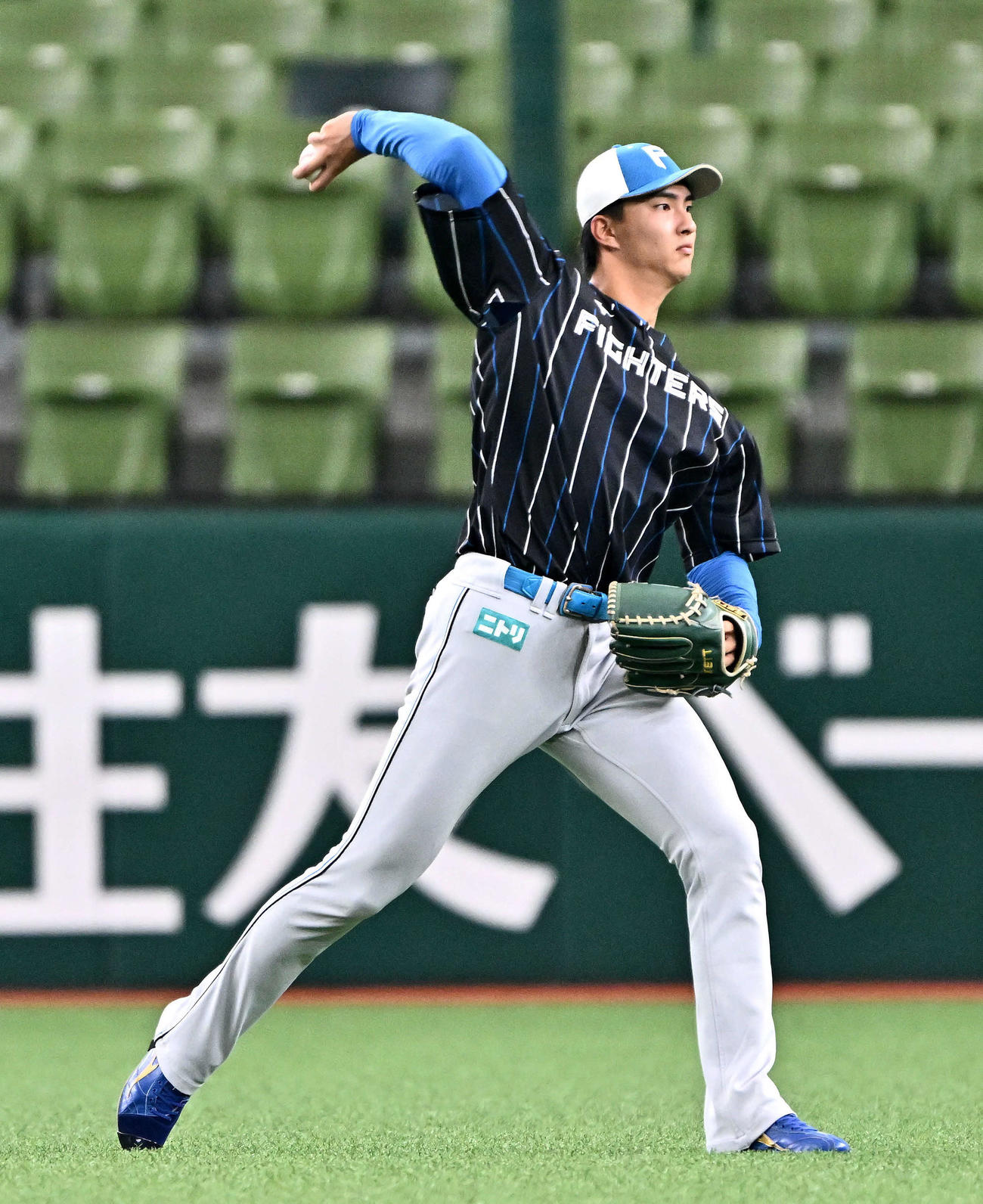 西武対日本ハム　1軍に合流しキャッチボールで調整する日本ハム達（撮影・滝沢徹郎）