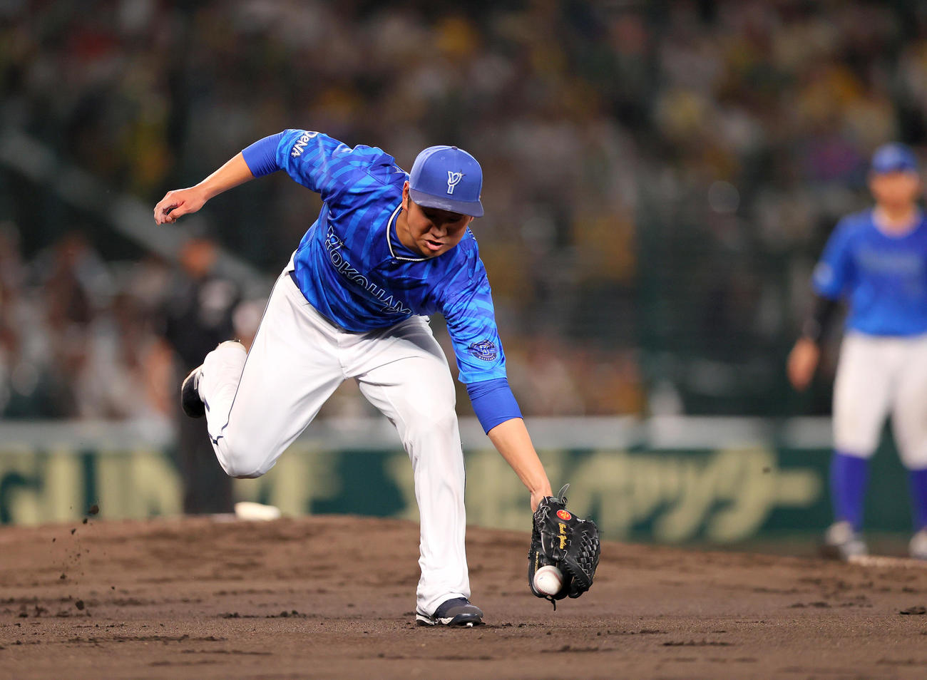 阪神対DeNA 3回裏阪神無死、吉野は木浪のゴロに掛けだし投ゴロに仕留める（撮影・上山淳一）