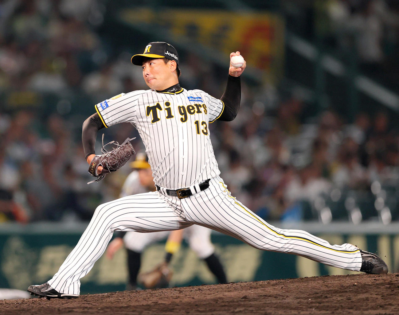 阪神対DeNA 9回表に登板した阪神岩崎（撮影・上山淳一）