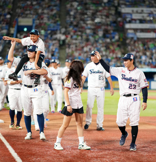 青木宣親引退記念 復刻ユニホーム 東京ヤクルトスワローズ公式 on X: