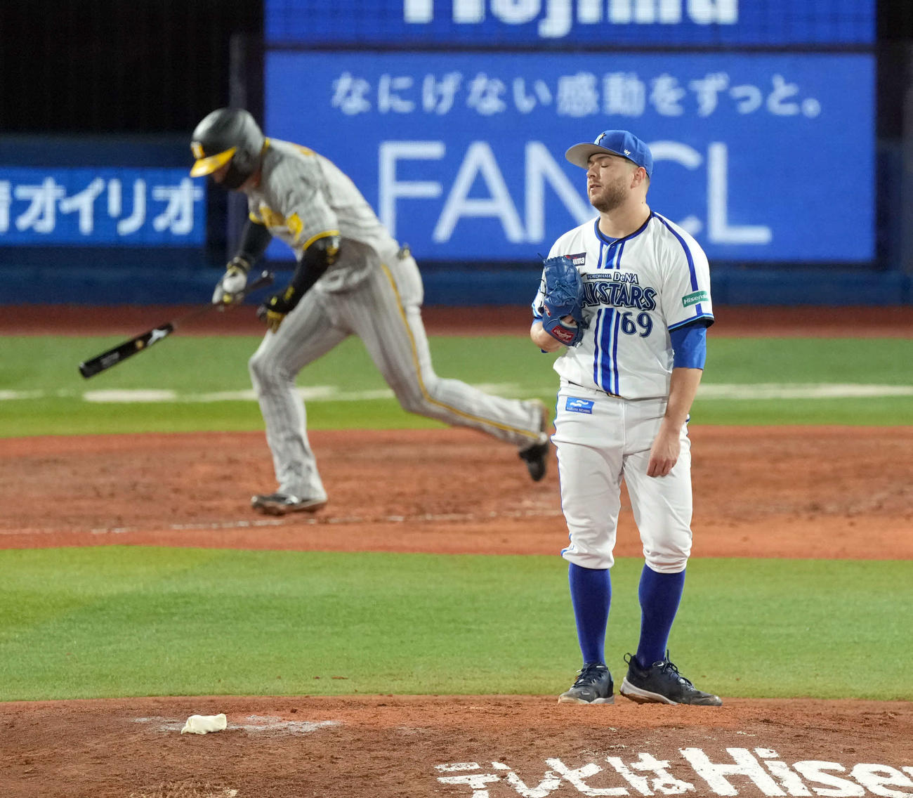 DeNA対阪神　5回表阪神無死満塁、大山悠輔に2点適時二塁打を許すケイ（撮影・たえ見朱実）