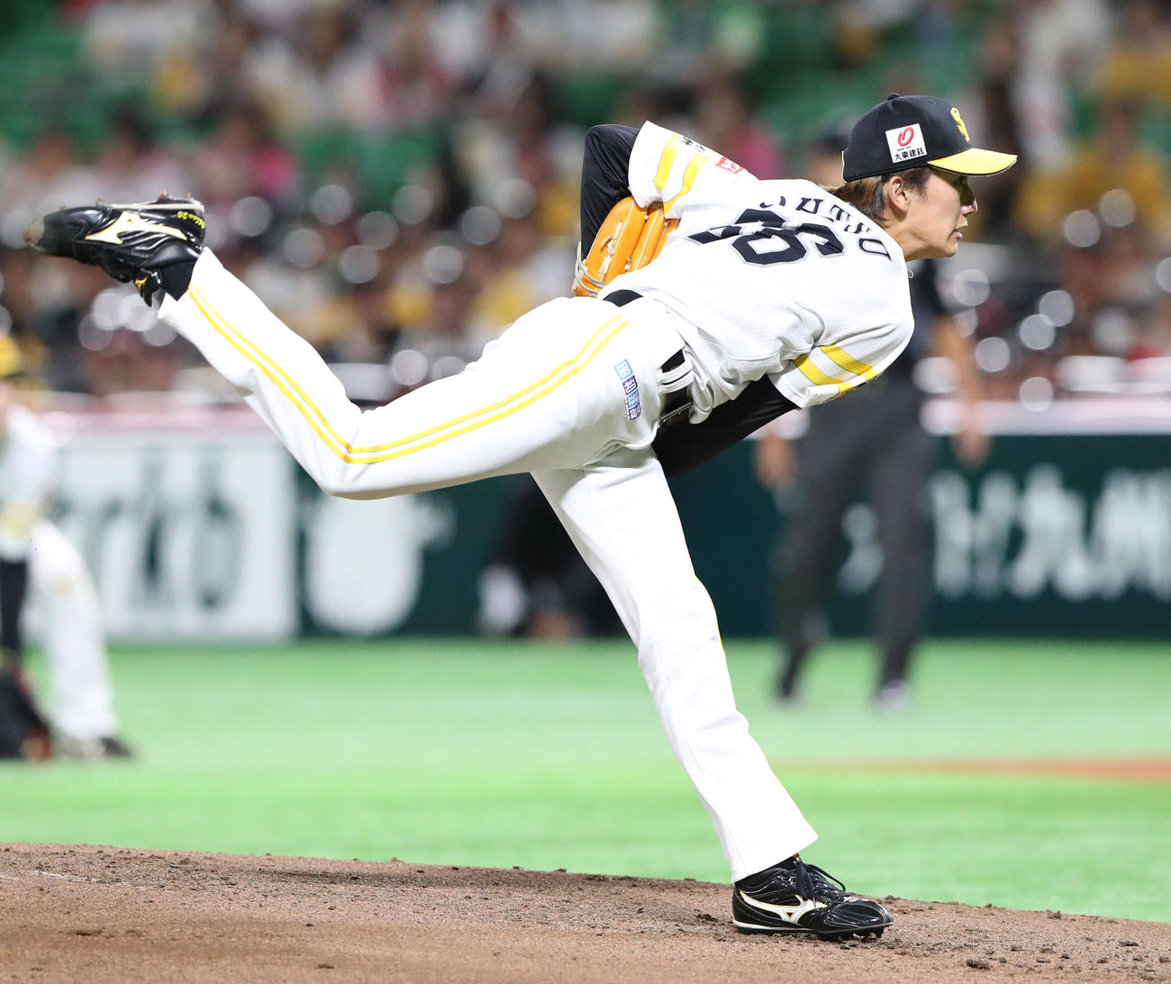 ソフトバンク対ロッテ　ソフトバンク先発の大津（撮影・鬼束羽瑠菜）