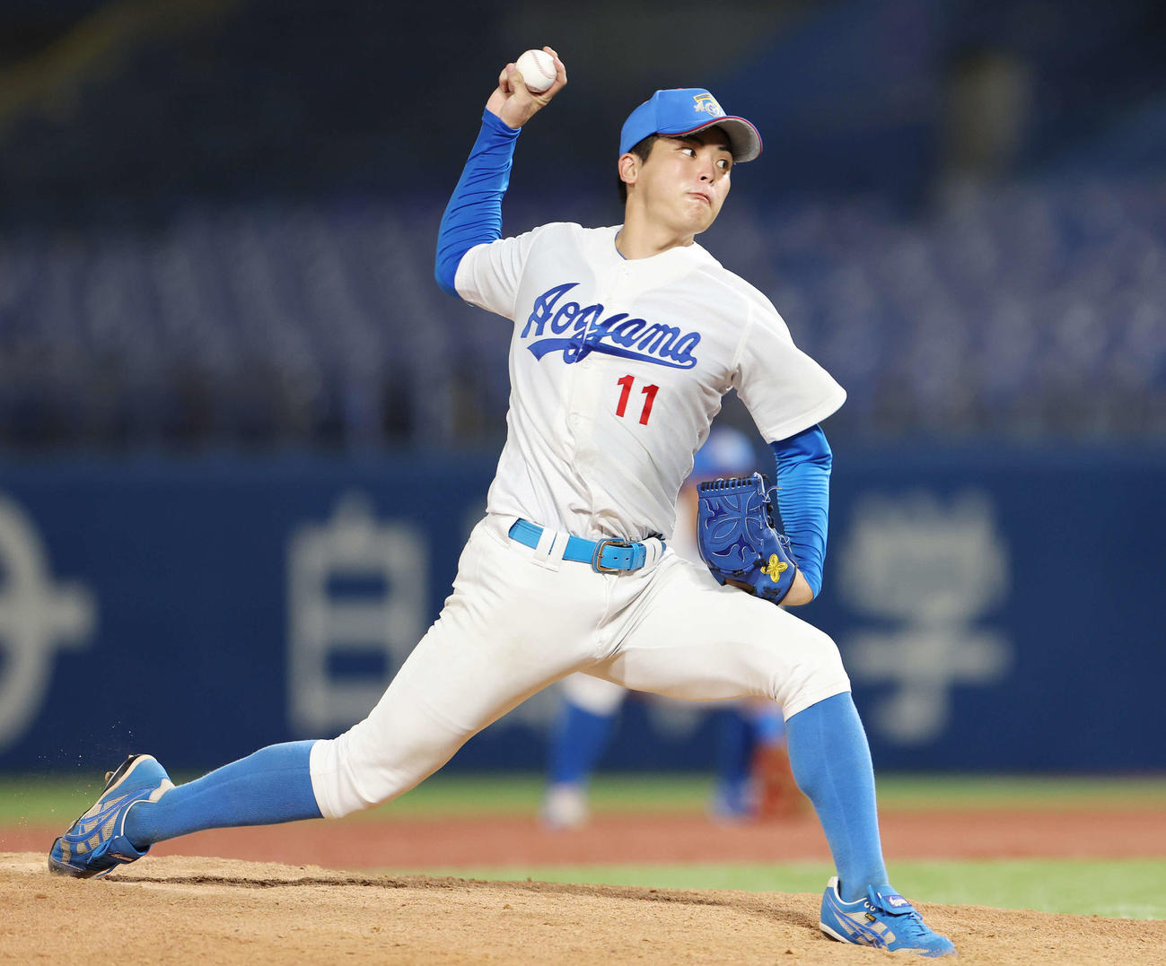 東農大対青学大　青学大先発の中西（撮影・宮地輝）