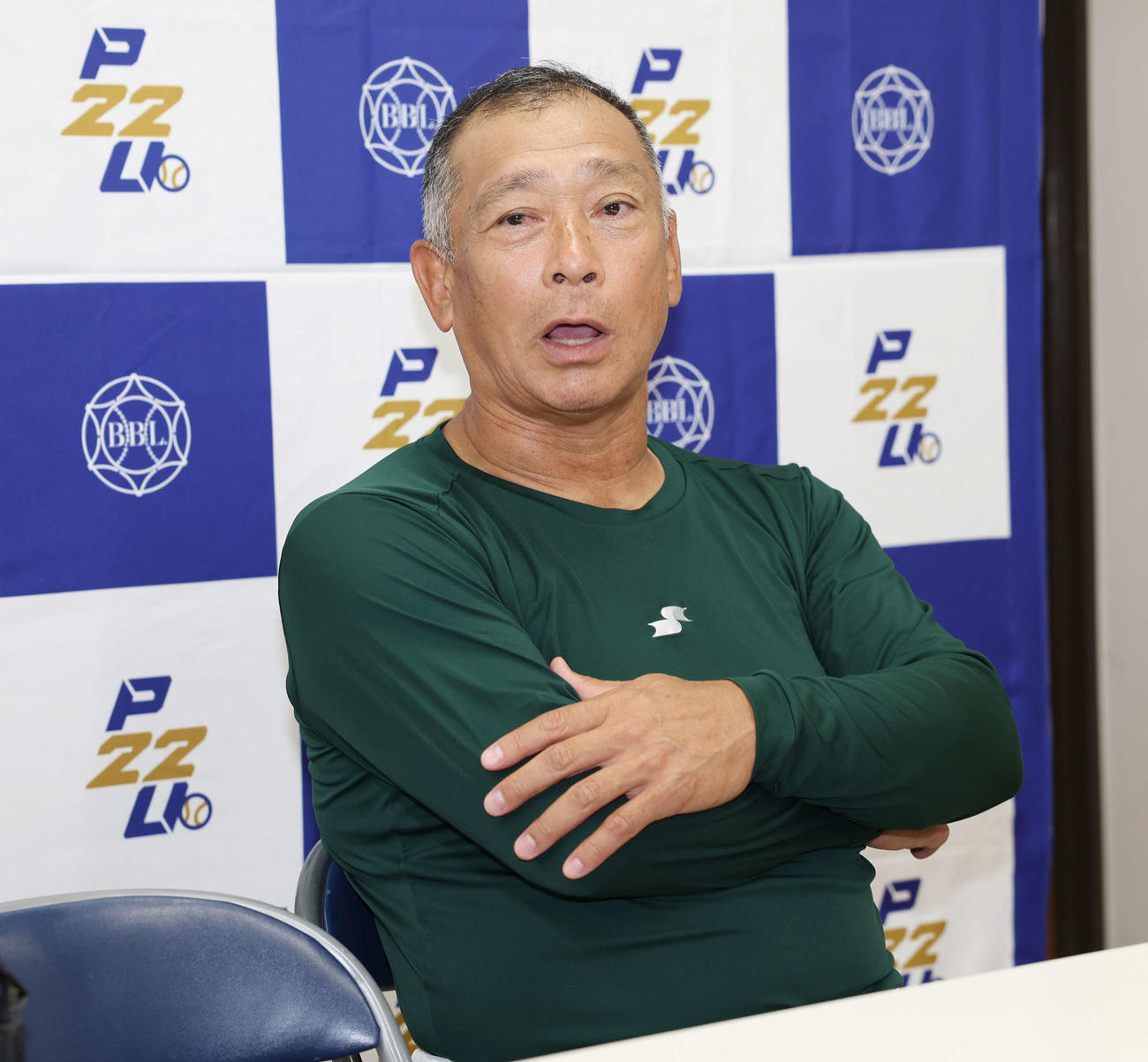 東農大対青学大　試合後、会見で話す東農大・北口監督（撮影・宮地輝）