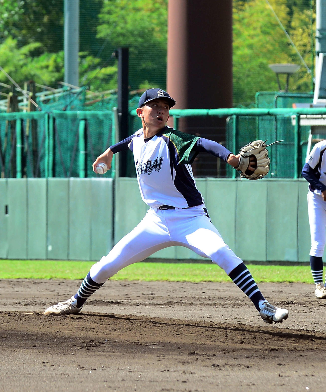 静岡大対静岡産大　力投する静岡産大先発の池田幌（撮影・前田和哉）