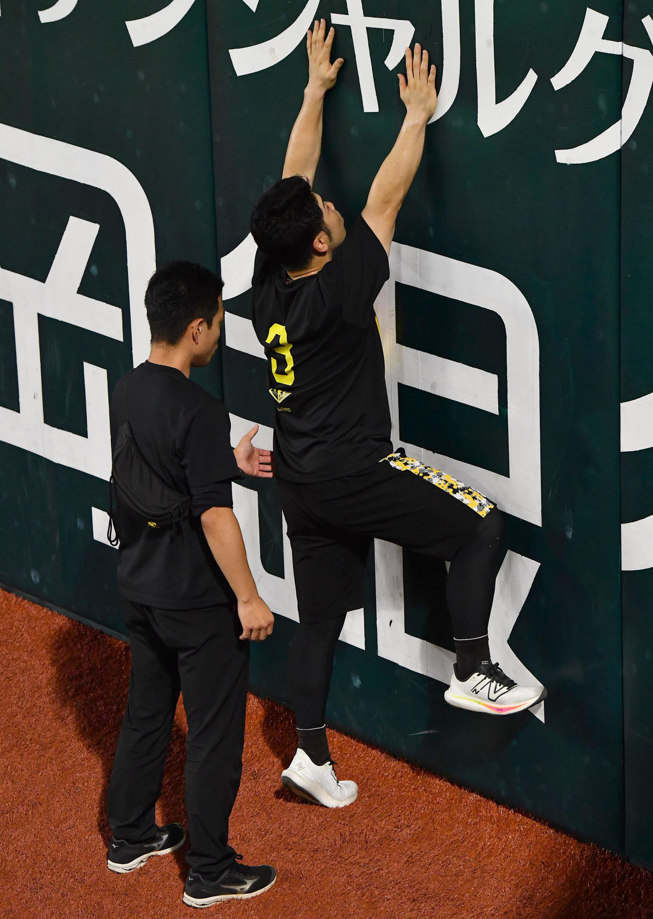 トレーニングを行う近藤（撮影・岩下翔太）