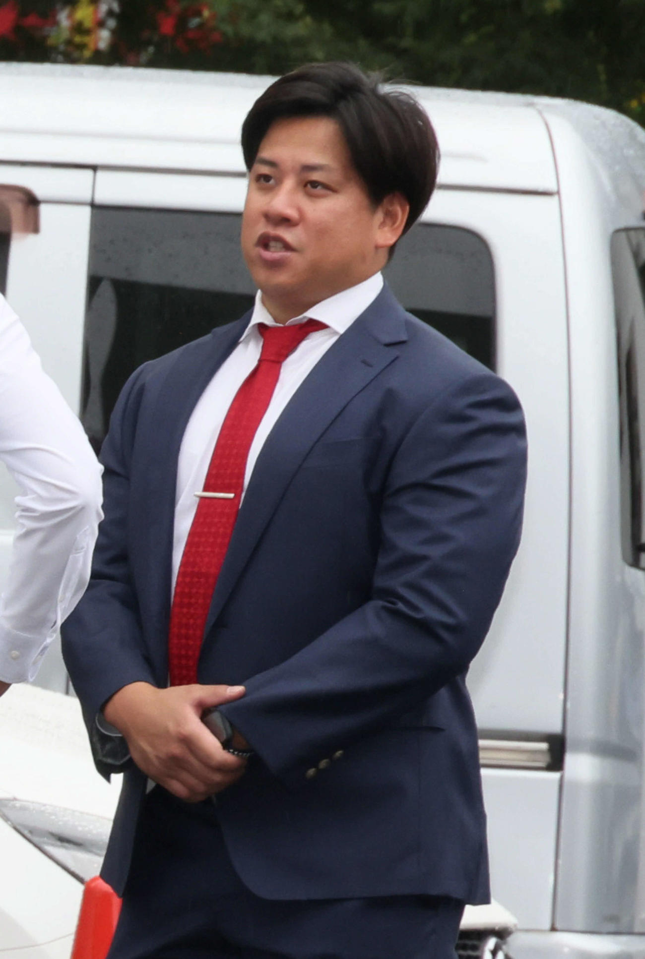 戦力外通告された広島戸根（撮影・加藤孝規）