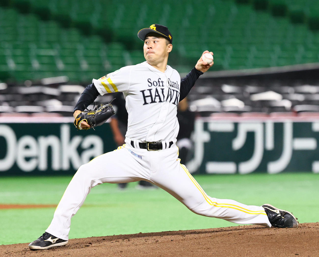 ソフトバンク対NCダイノス　ソフトバンク先発の松本晴（撮影・鬼束羽瑠菜）