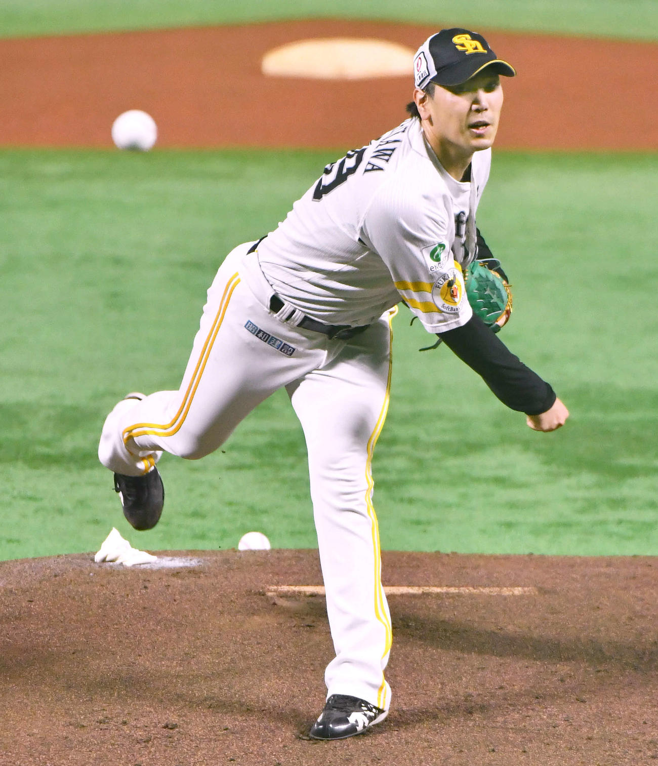 マウンドで投げ込む石川（撮影・岩下翔太）