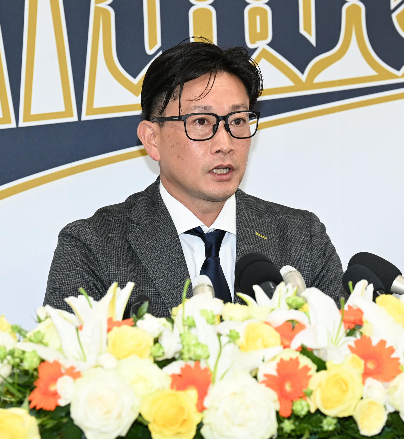 就任会見を行ったオリックス岸田監督（撮影・前岡正明）