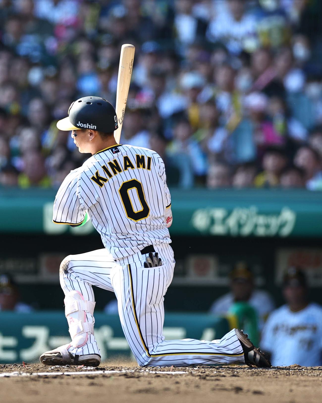 阪神対DeNA 2回裏阪神1死一、二塁、木浪は三振に倒れる（撮影・上田博志）