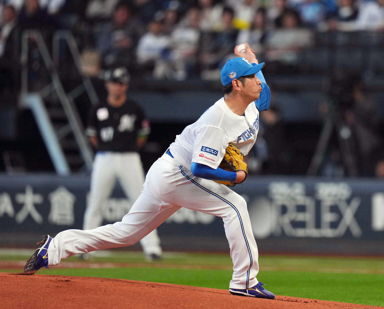 日本ハム対ロッテ　日本ハム先発の加藤貴（撮影・狩俣裕三）