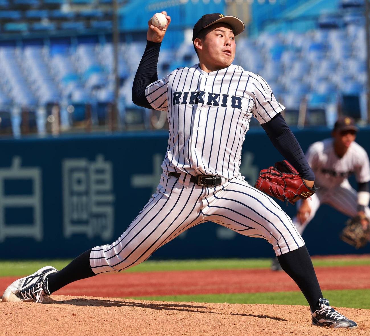 明大対立大　力投する立大・吉野（撮影・野上伸悟）